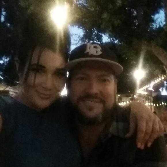 Meet your Posher, Laura - Picture 1 of 1